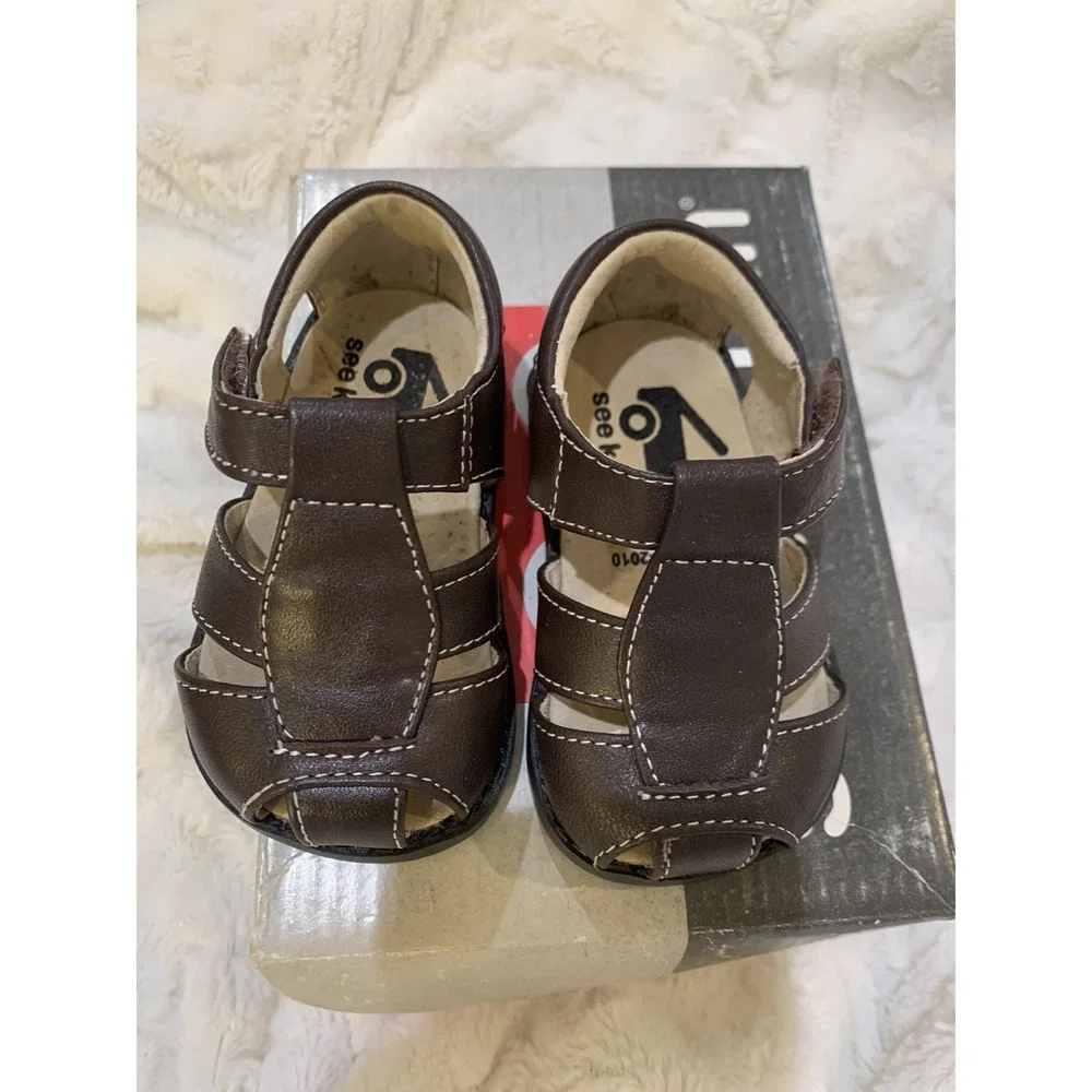 NIB See Kai Run Evan Fisherman‎ Sandals Brown US size 3